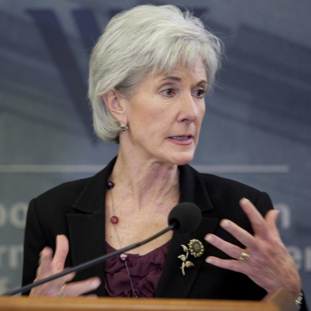 Sebelius Outlines Domestic, Global Health Challenges at Board Dinner