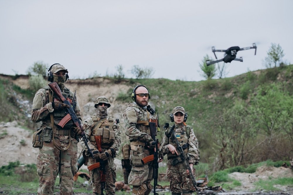 Ukraine soldiers with drone 
