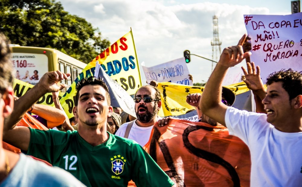 Social Media and Social Activism: The cases of Brazil, Iran and Mexico