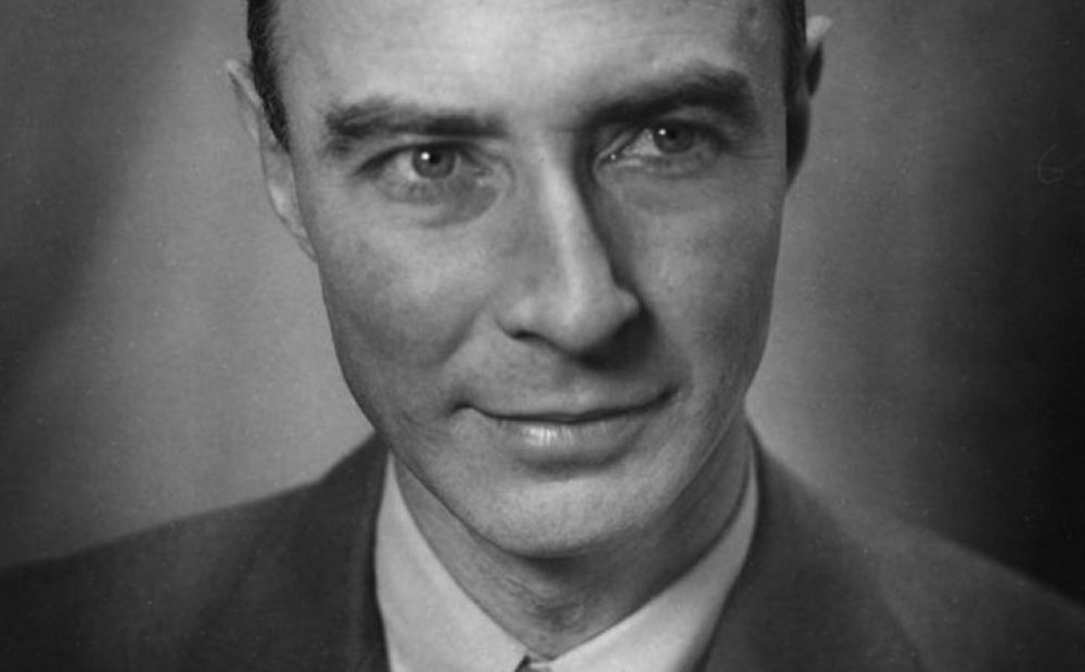 Political Authority or Atomic Celebrity?  The Influence of J. Robert Oppenheimer on American Nuclear Policy after the Second World War