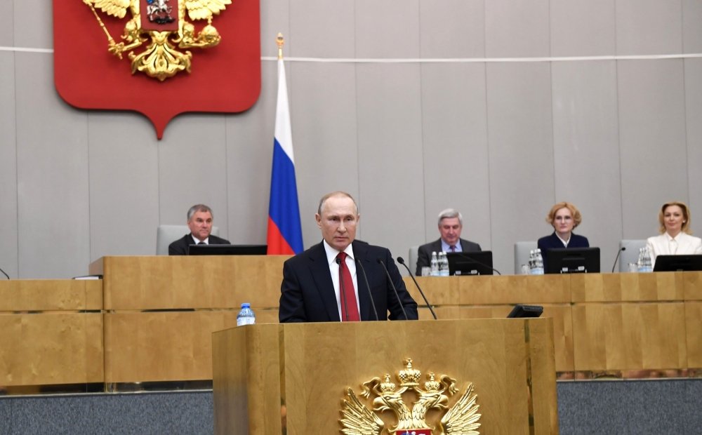 Russian President Vladimir Putin speaking in front of a plenary session of the Duma, March 2020