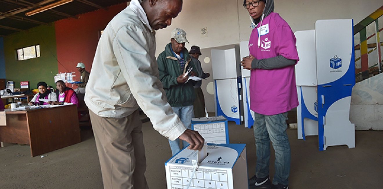 South Africans casting their vote in Mamelodi during 2016 Local Government Elections. 03 August 2016 Kopano Tlape GCIS