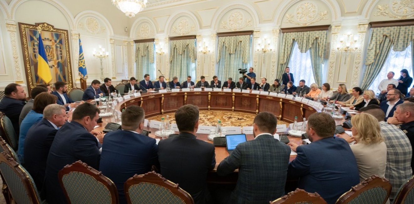 Ukrainian President Volodymyr Zelenskyy meets with his new cabinet of ministers