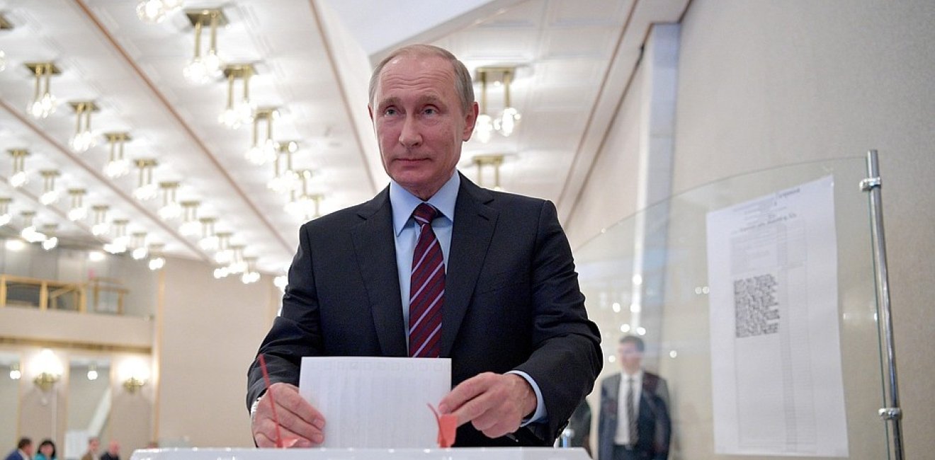 Putin Will Fight to Avoid Lame-Duck Status