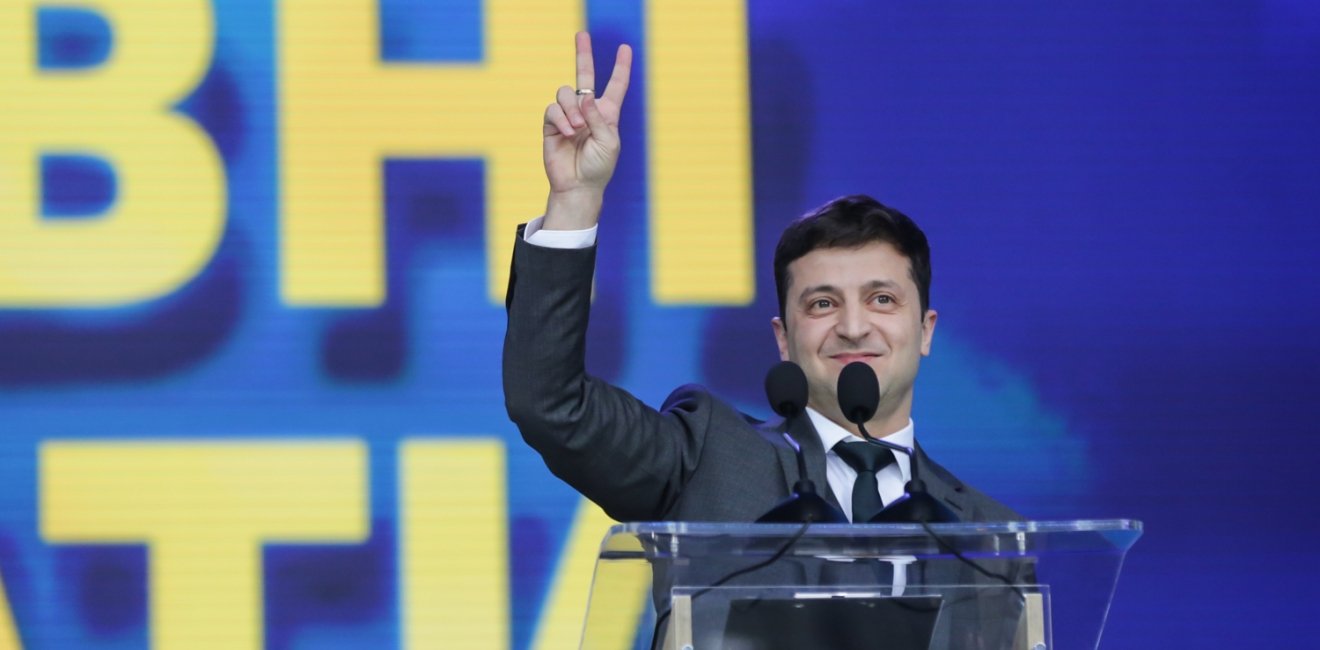 Presidential candidate Volodymyr Zelenskiy attends a policy debate with his rival Ukrainian President Petro Poroshenko at National Sports Complex Olimpiyskiy stadium in Kiev, Ukraine. April 19, 2019. (Shutterstock)