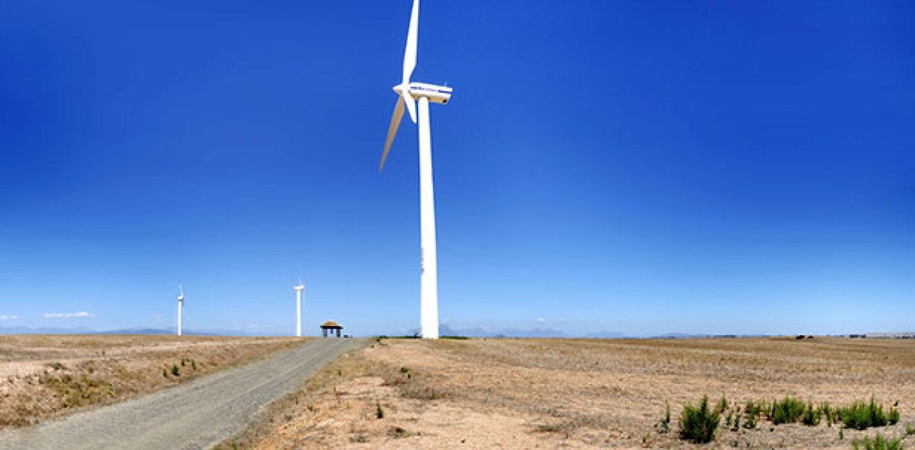 wind-turbines-SA-att-Warrenski-w615