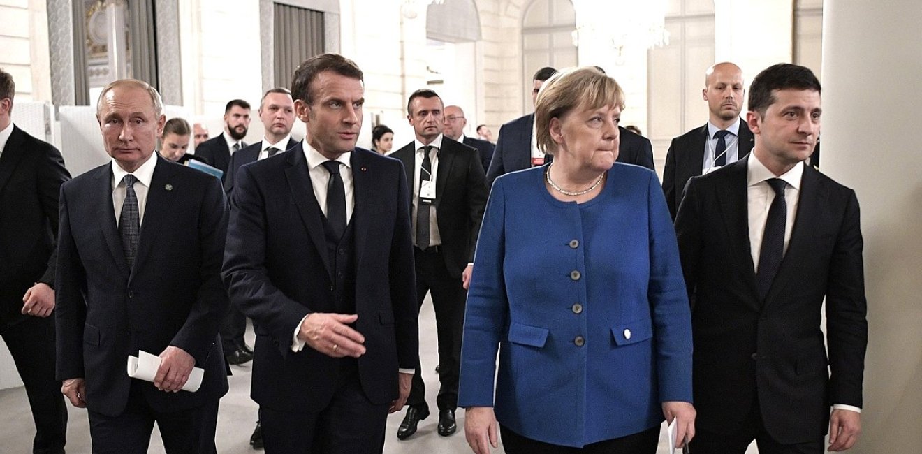 A press conference with Vladimir Putin, Emmanuel Macron, Angela Merkel, and Volodymyr Zelenskyy following the Normandy Format