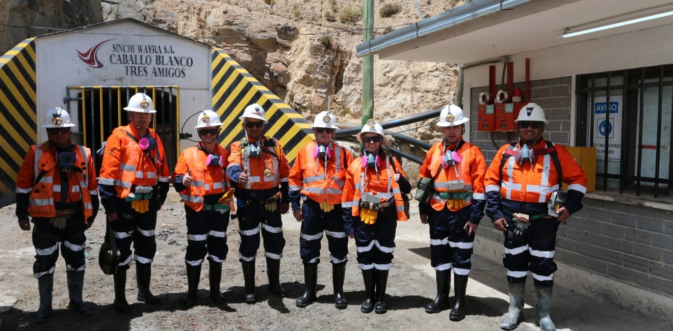 US Ambassador visits mine in Bolivia