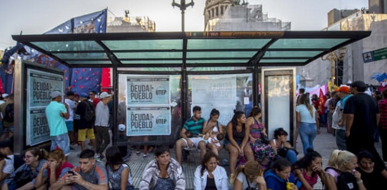 Image - Argentina bus stop