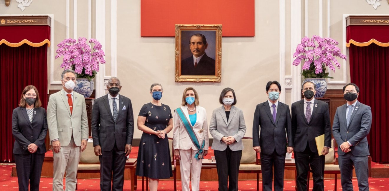 nancy pelosi in taiwan