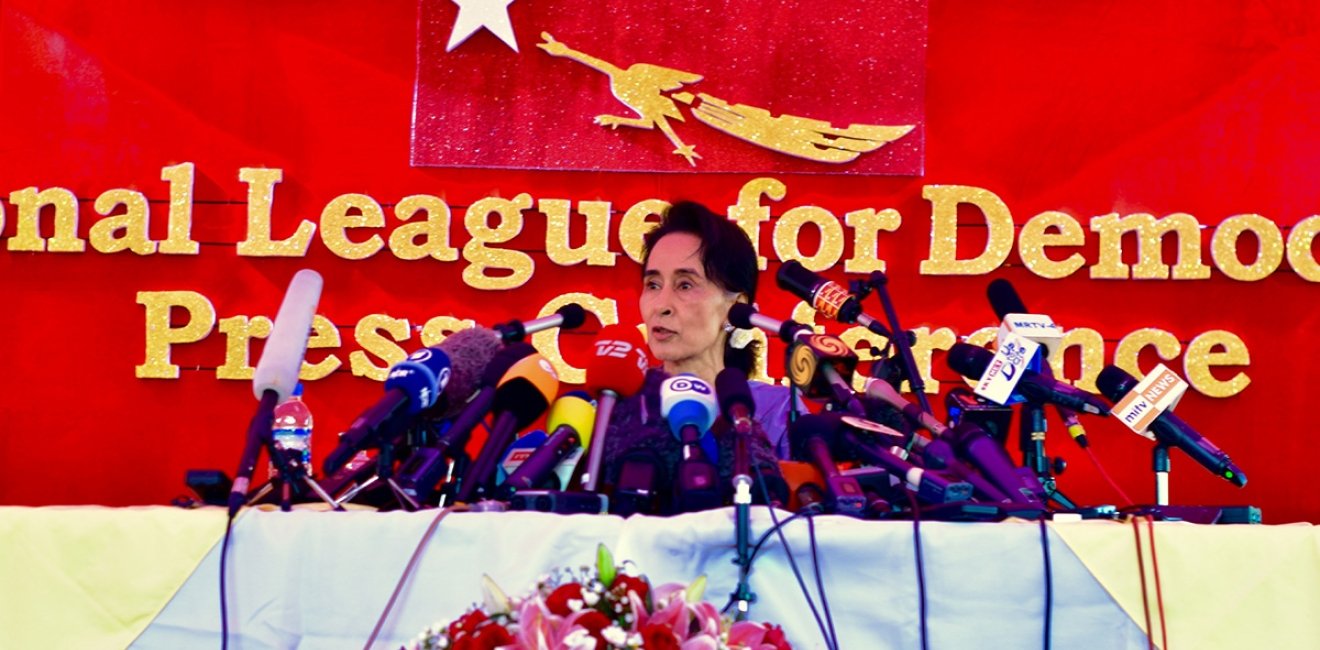 Aung San Suu Kyi at election campaign event, Yangon, Burma, November 1, 2015.