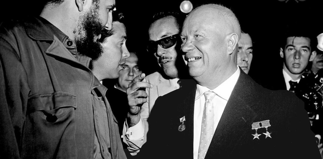 Khrushchev and Fidel Castro greet each other at the UNGA in 1960.