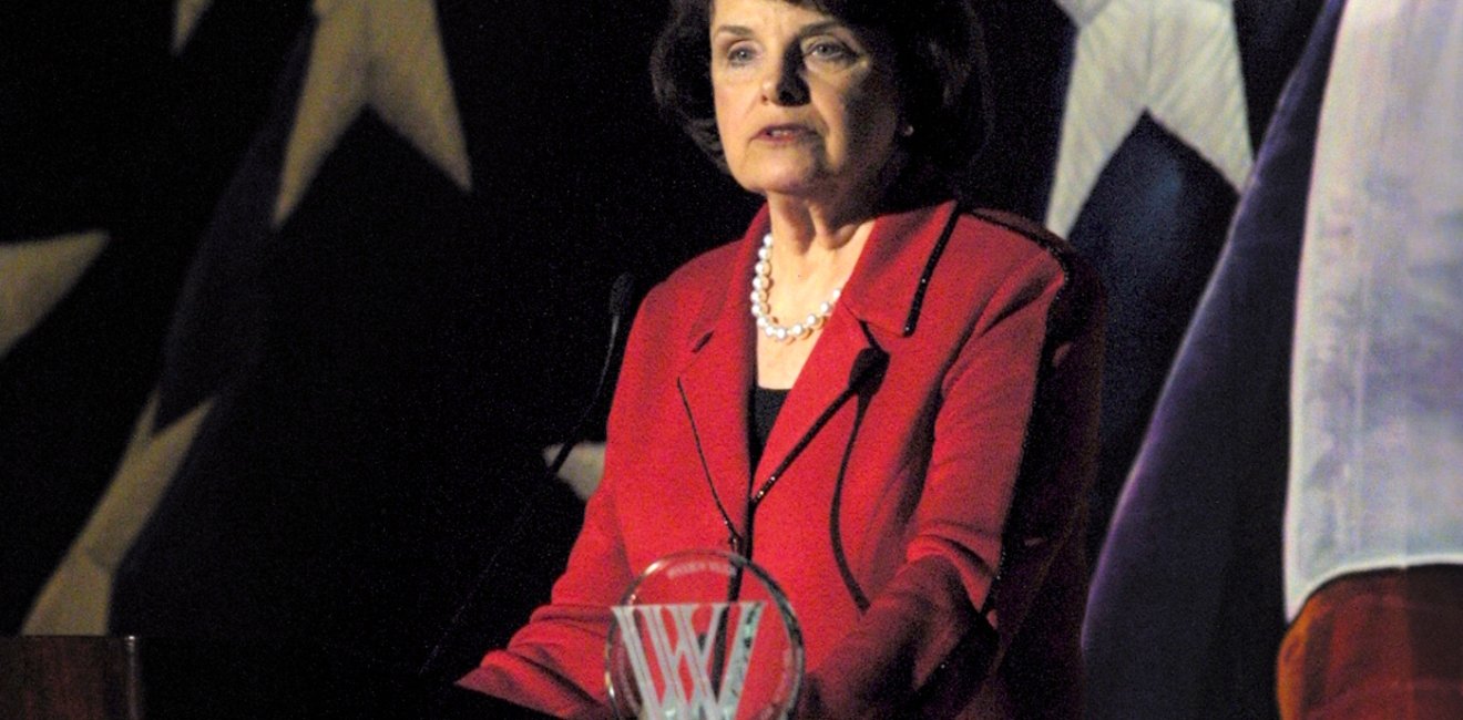 Senator Dianne Feinstein Receiving Wilson Award 2001