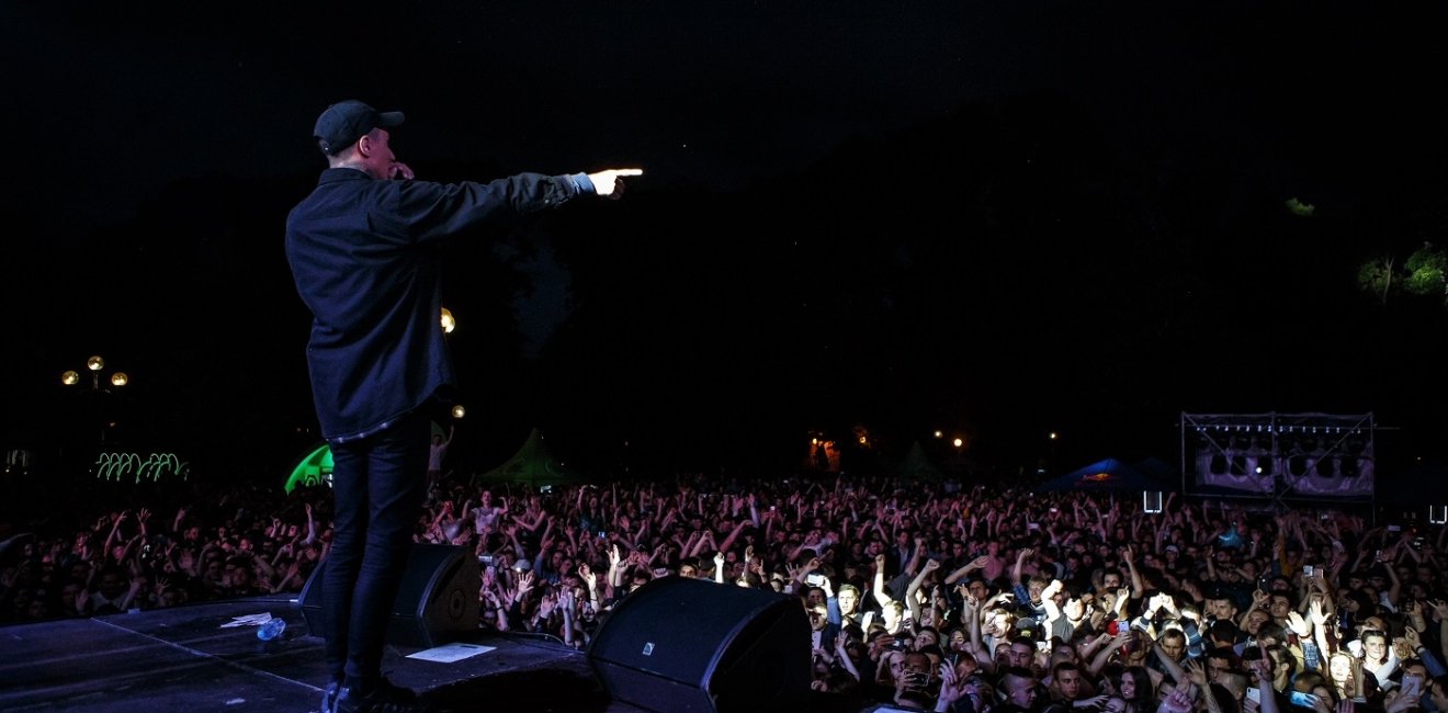 Kyiv rapper performing for audience