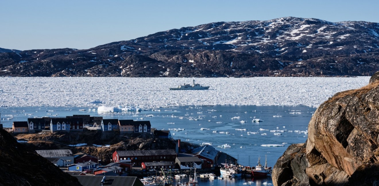 Arctic security frigate picture