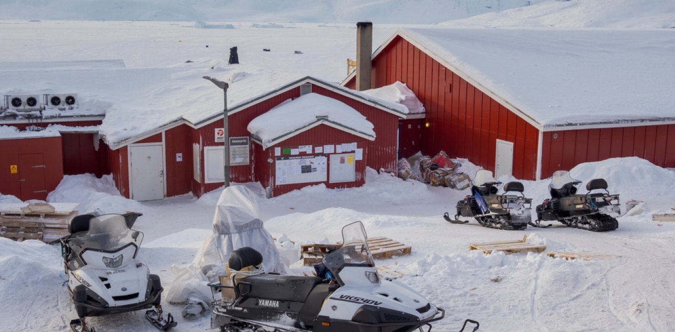 Greenland Snowmobiles