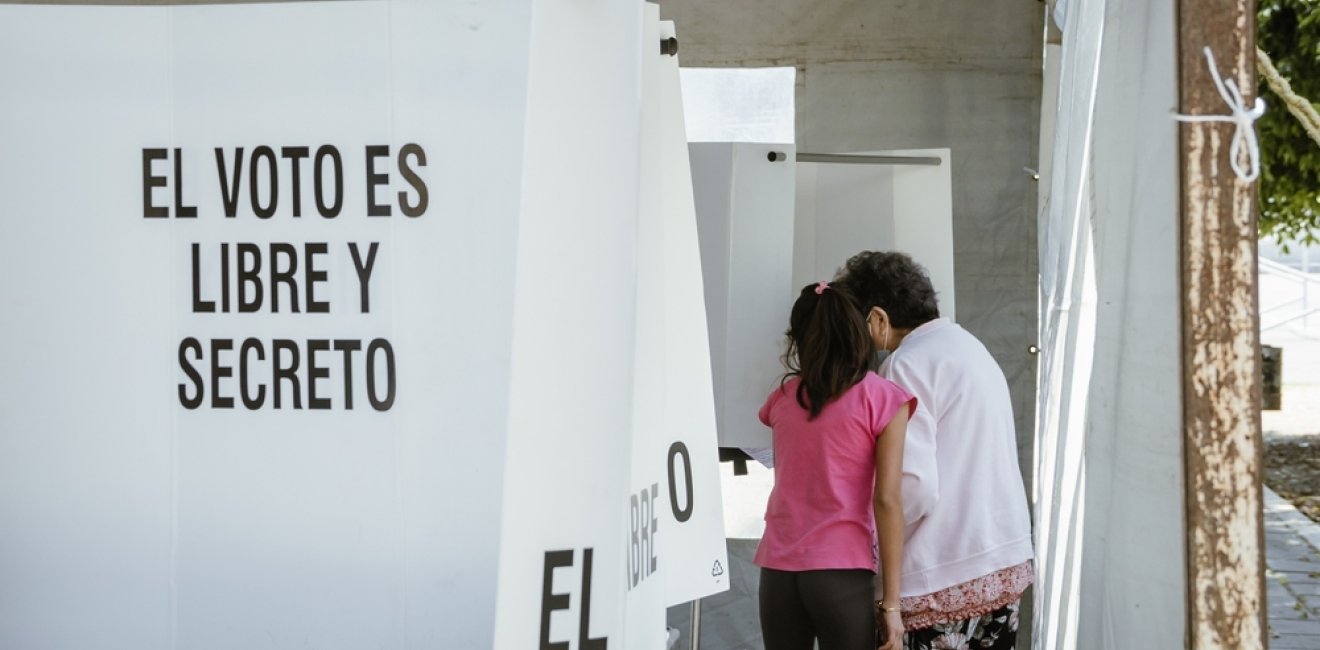 Voting in Puebla