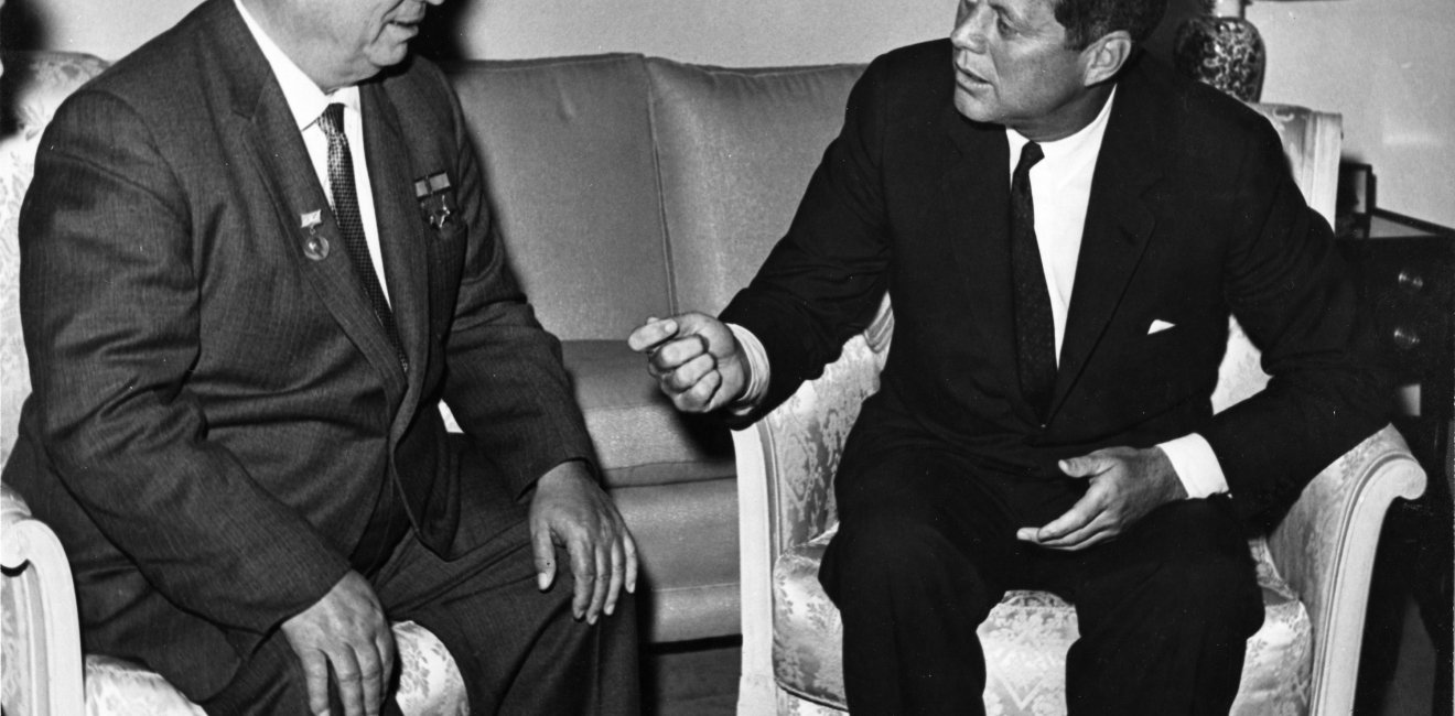 Kennedy and Khrushchev meet in Vienna, 1961