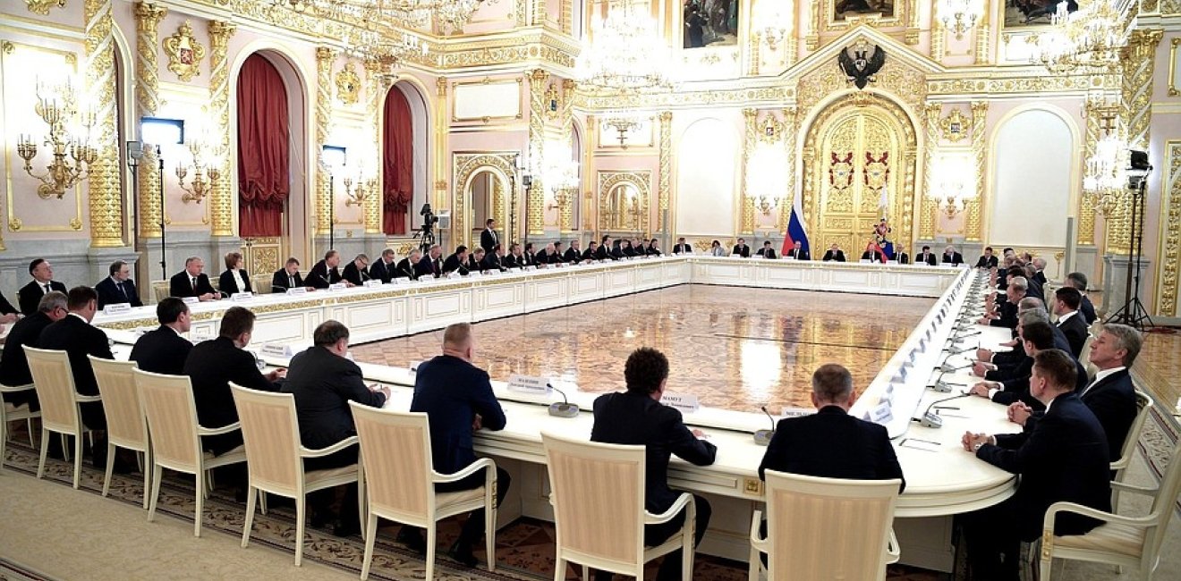 Image: Vladimir Putin meeting with Russian business leaders.