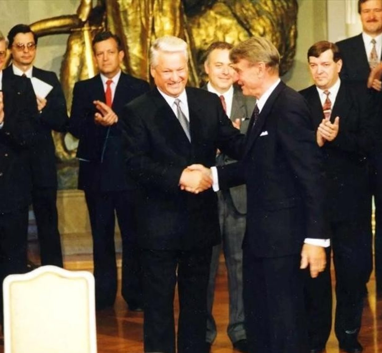 President Mauno Koivisto and Boris Yeltsin in Helsinki.