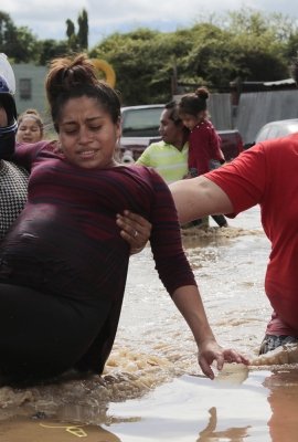 Image - Waves of Pollution in Honduras Cover