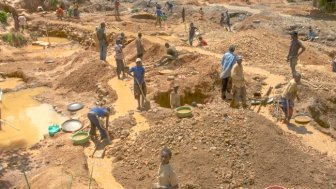 Miners in the Democratic Republic of Congo, some as young as 11. Photo by Enough Project via Flickr. Creative Commons.