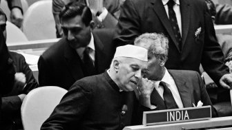 Sourcing India's Cold War: From Nehru to Gandhi