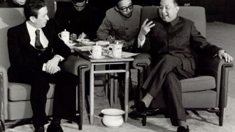 Enrico Berlinguer and Hua Guofeng meet in April 1980