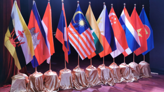 ASEAN flags