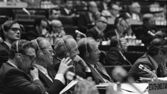 ford kissinger and US delegation at Helsinki Accords