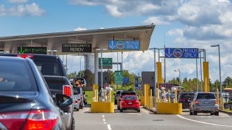 US/Canada Border Crossing, Peace Arch, Washington state, USA