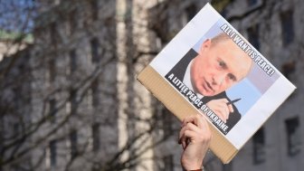 Ukraine protest sign