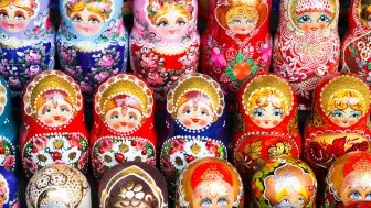 Russian dolls for sale in Moscow