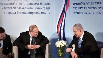 President Vladimir Putin with Prime Minister of Israel Benjamin Netanyahu in Jerusalem before the ceremony to unveil the Memorial Candle monument dedicated to the residents and defenders of besieged Leningrad. January 23, 2020. 