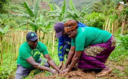 The Government of Rwanda, through the Ministry of Environment and Rwanda Green Fund (FONERWA), has launched the ‘Strengthening Climate Resilience of Rural Communities in Northern Rwanda’ project in Gicumbi District on 26 October 2019. This project, which is being financed by the Green Climate Fund (GCF), will increase the district’s climate resilience and prepare residents for the impacts of climate change. It will also support the adoption of low carbon technologies and job creation.