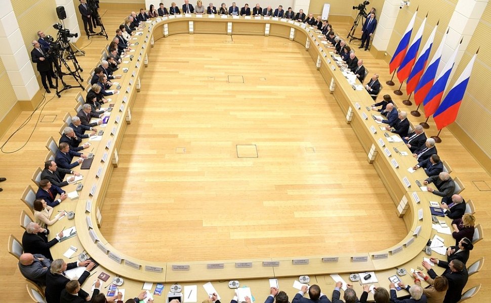 Putin speaks before his working group on amendments to the Constitution