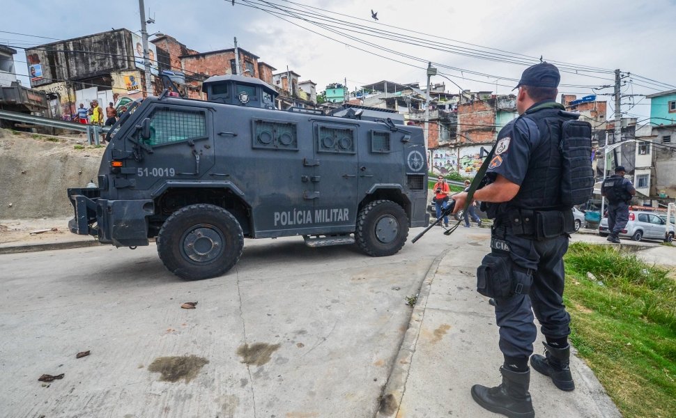 Image - Brazilian Police in a Favela