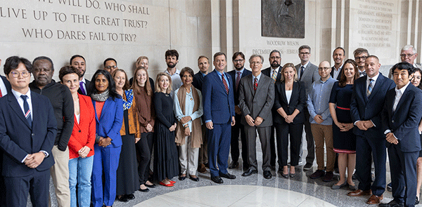 Ambassador Mark Green and 2022-2023 Fellows Class