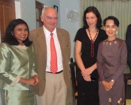 GWLI Presents Award to Burmese Leader Aung San Suu Kyi