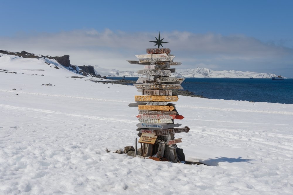 Bellingshausen Antarctic Research Station picture