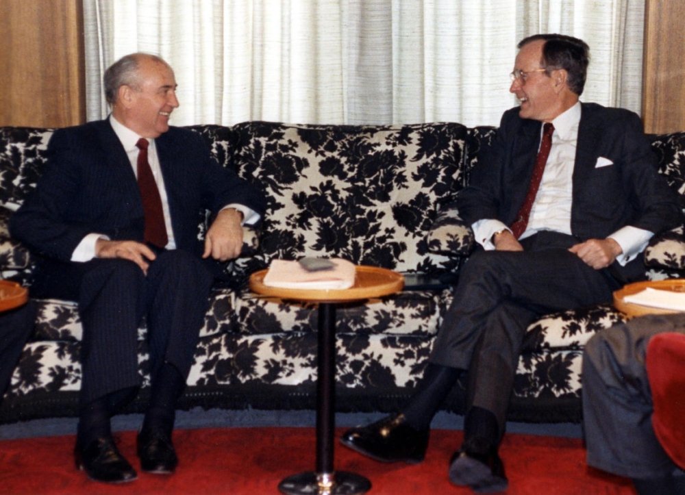President Bush and General Secretary Gorbachev meet aboard the Gorky, 02 Dec 89