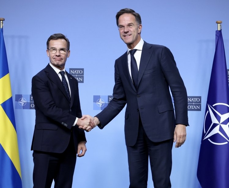 NATO Secretary General meets with the Prime Minister of Sweden