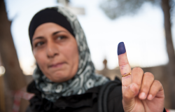 Woman Voter Palestine